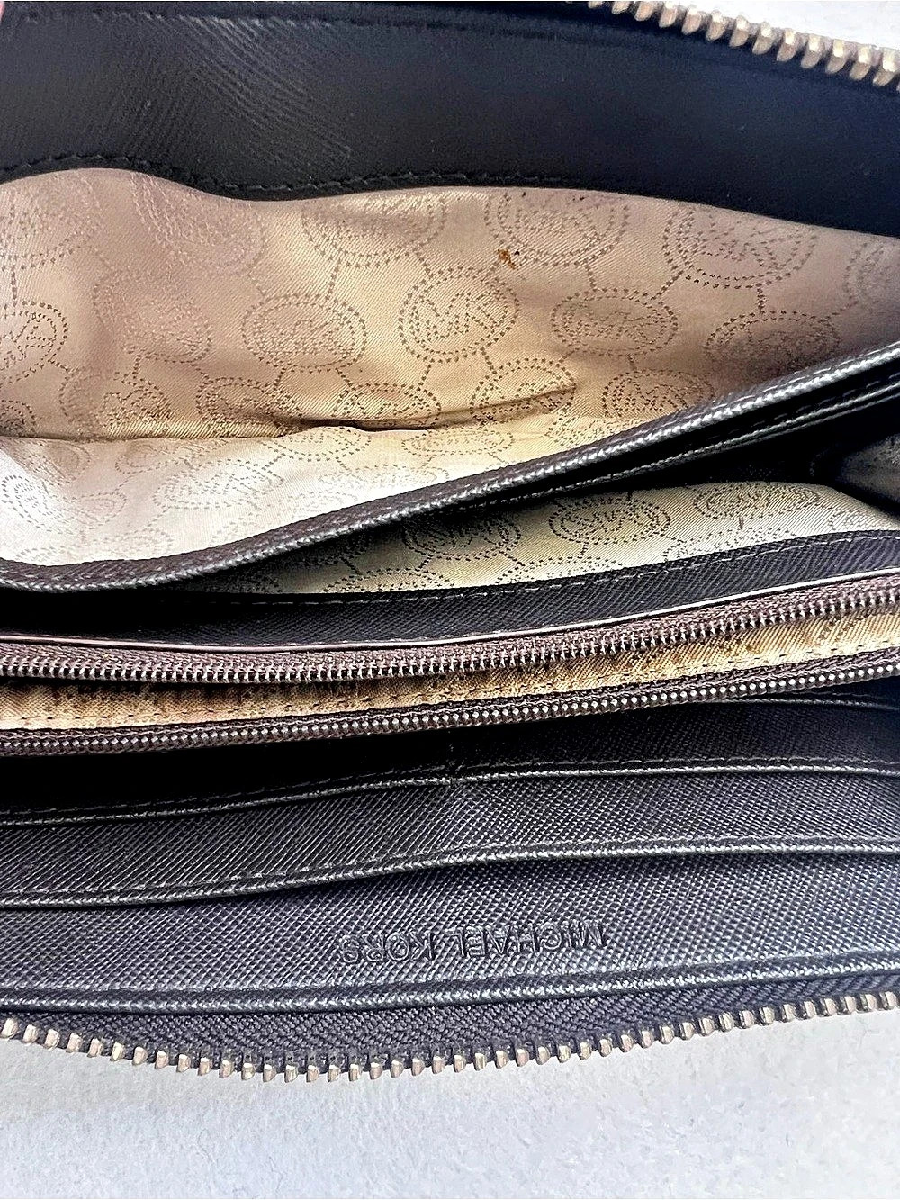 Michael Kors Tiger Stripe Zip Around Wallet Y2K Animal Print Brown Black - Picture 11 of 12